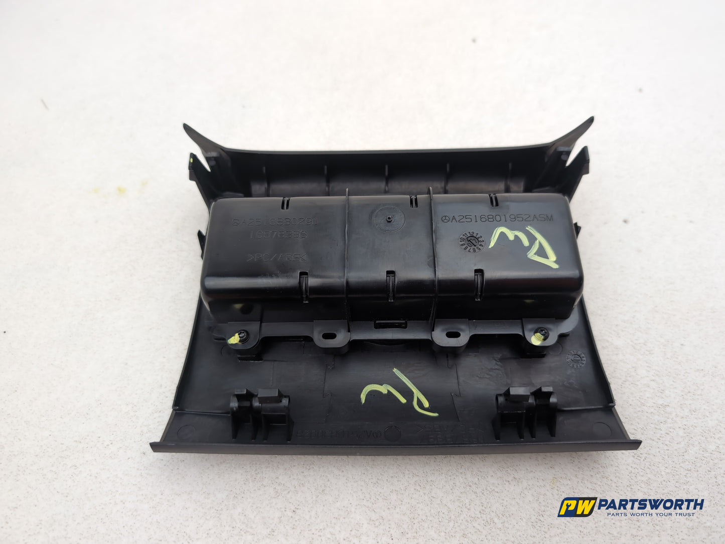 Centre Console Storage Tray 6