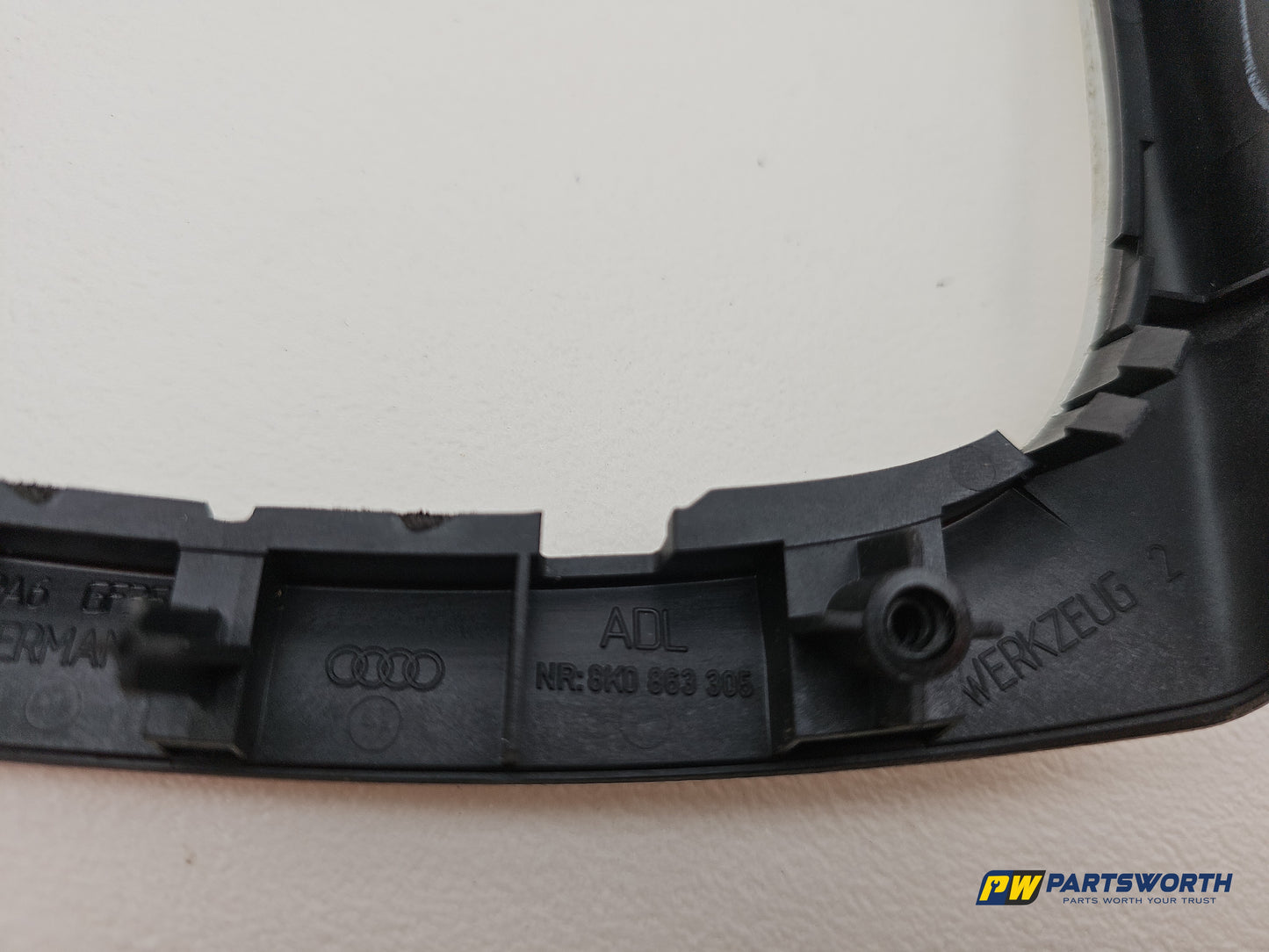 Centre Console Trim 6