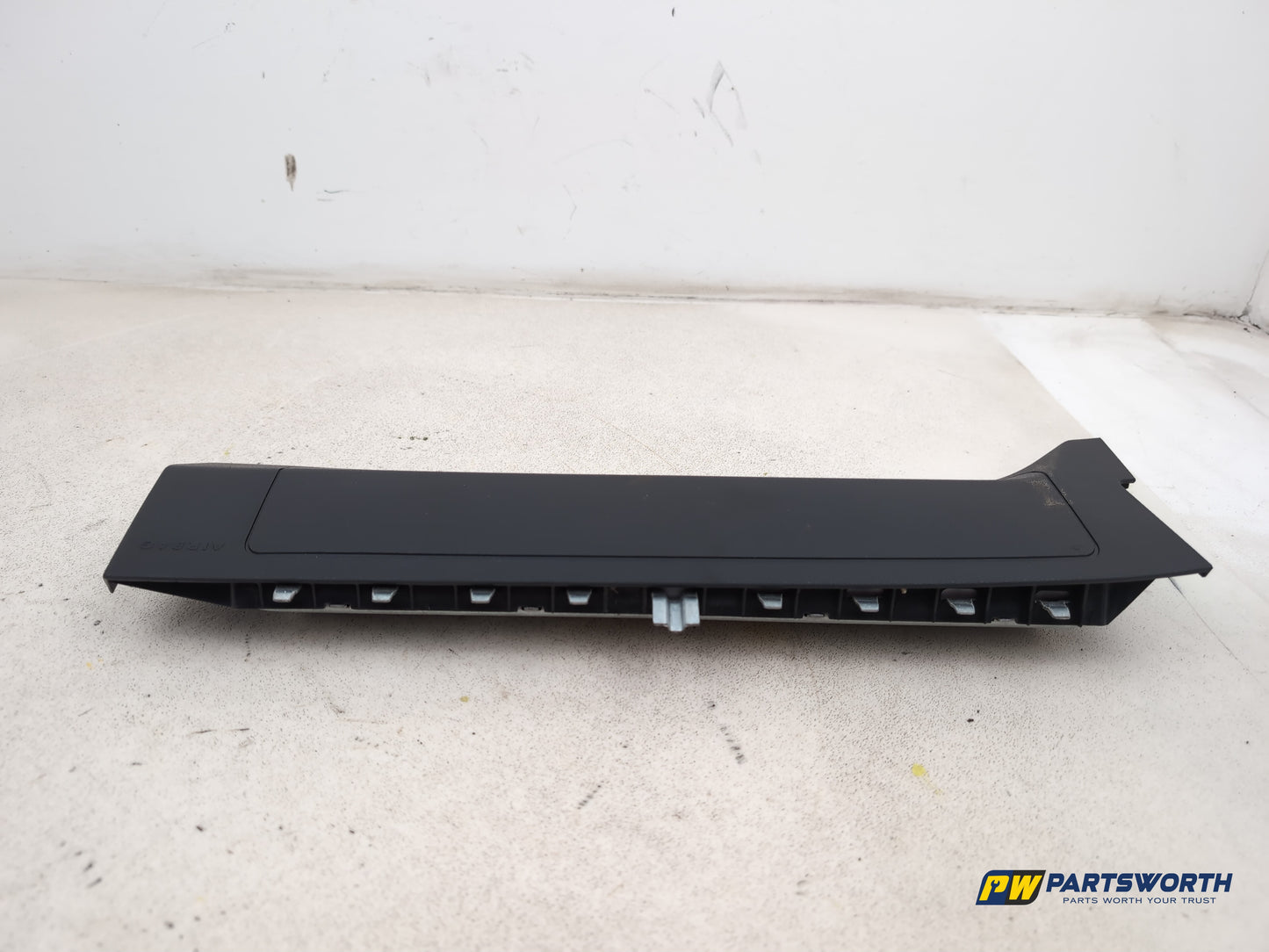 Mercedes-Benz B180 B-Class W246 Drivers Knee Cover Trim 2011-2018 - photo 6