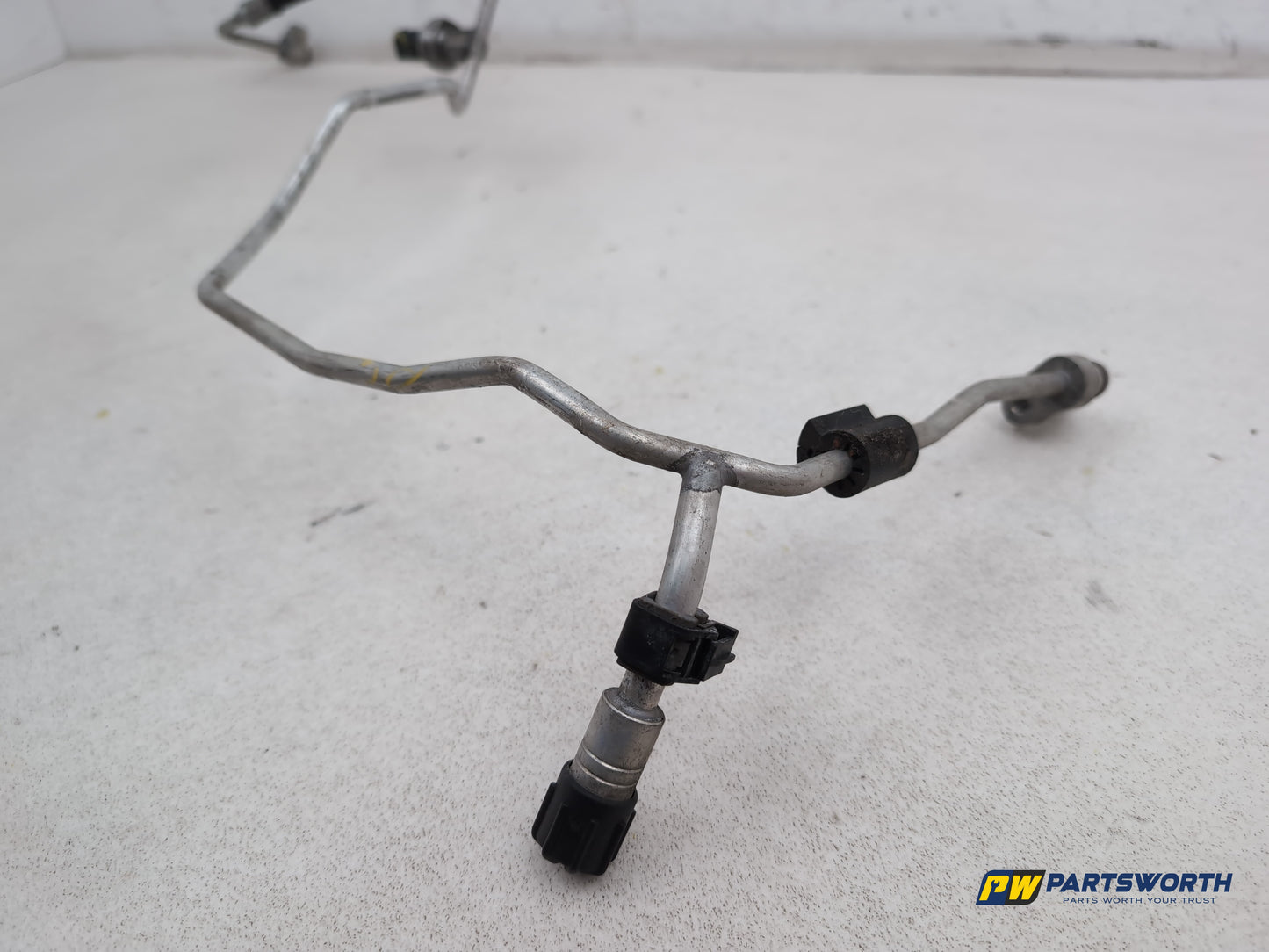 Mercedes-Benz B180 B-Class W246 1.8l Diesel Air Conditioning Pipe A2468302415 - photo 6