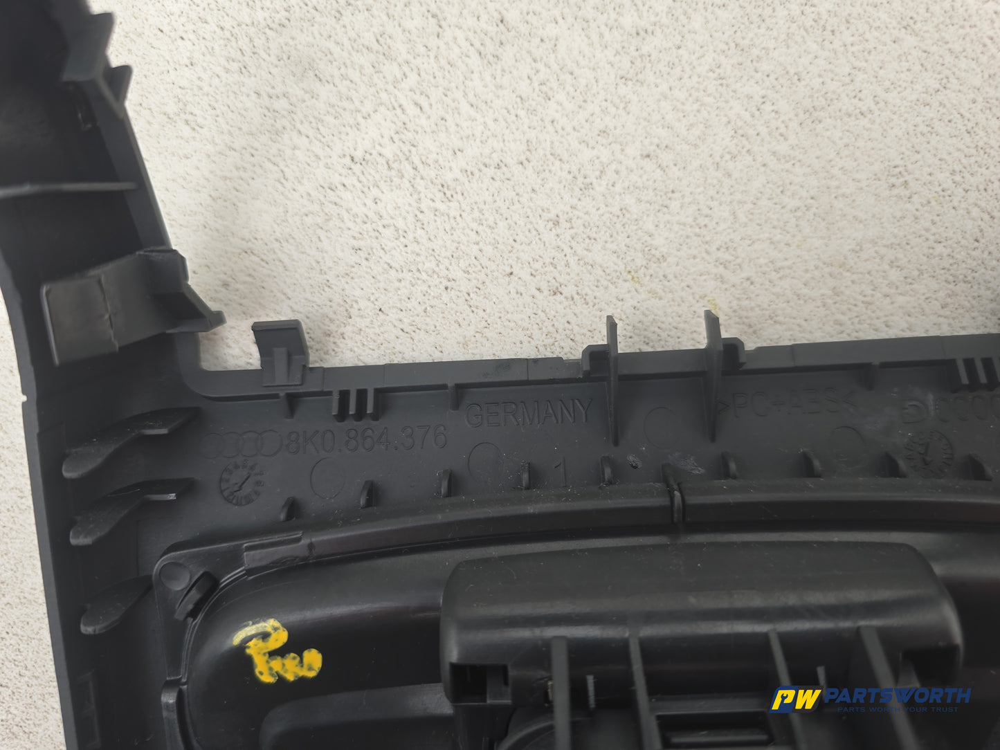 Centre Console Trim 6