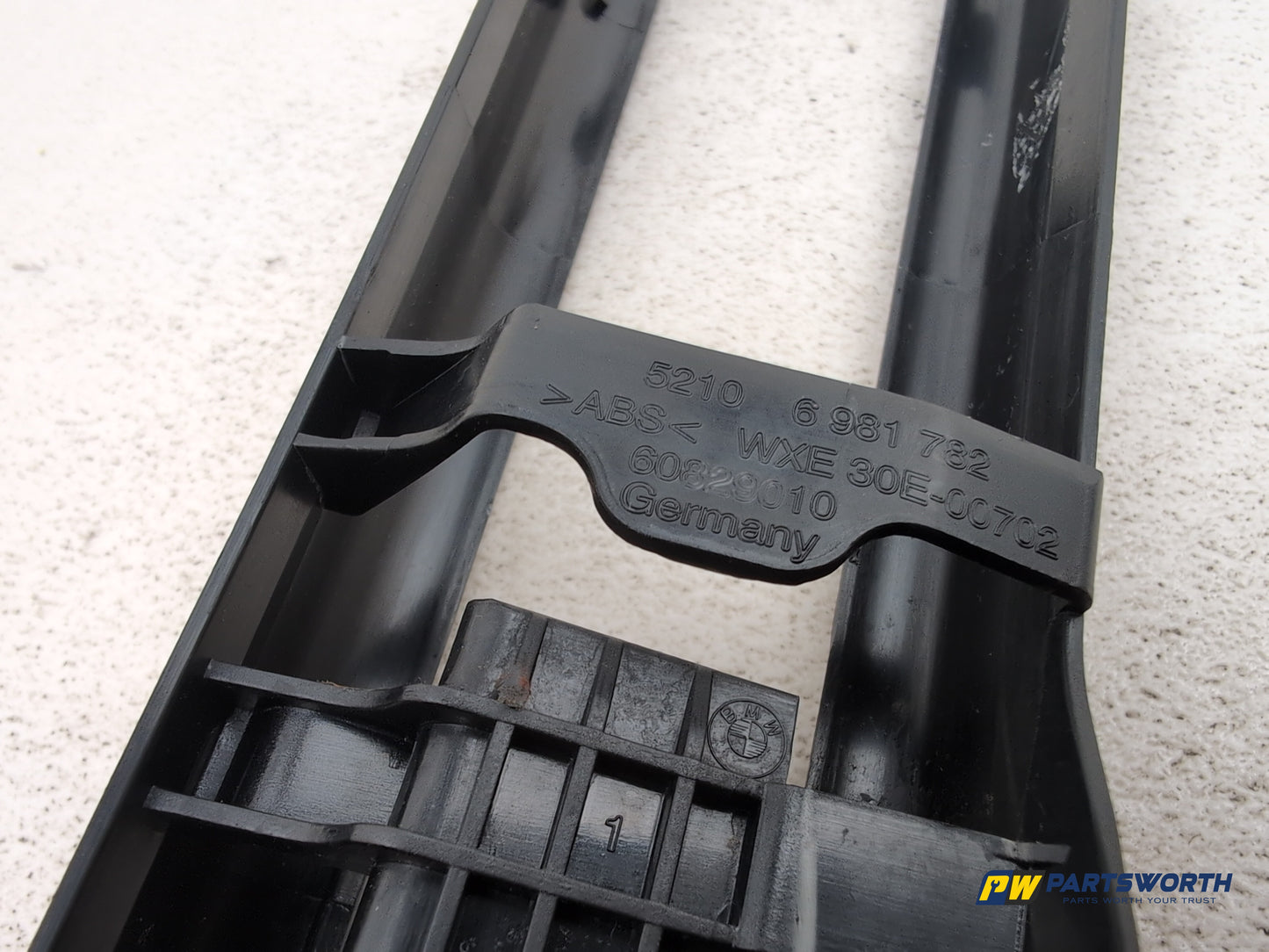 Bmw5 Series 520d Se Auto F10 Driver Right Seat Rail Trim Cover 6981782 2010-2017 - photo 6