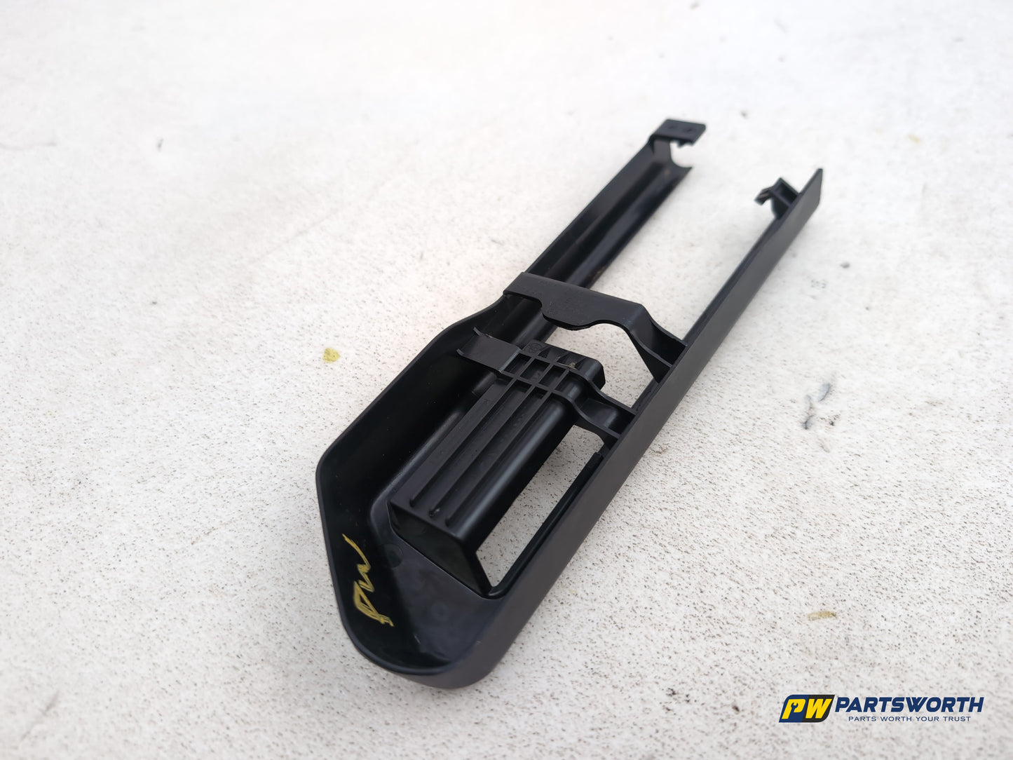 Bmw 5 Series 520d Se Auto F10 Front Seat Rail Trim Rear Left 6981781 2010-2017 - photo 6