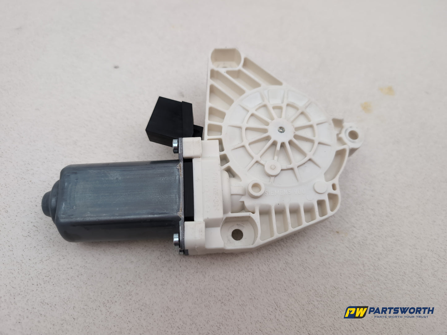 Door Rear Window Regulator RH 6