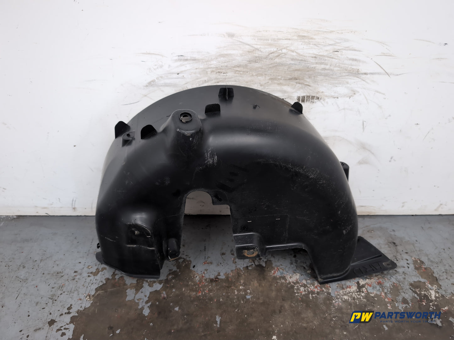 Moulding Wheel Arch Rear RH 5