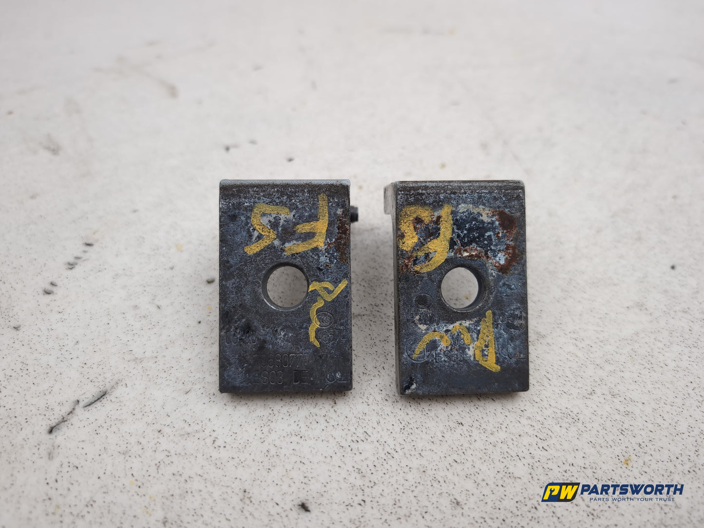LH Front Door Hinge Pair 6