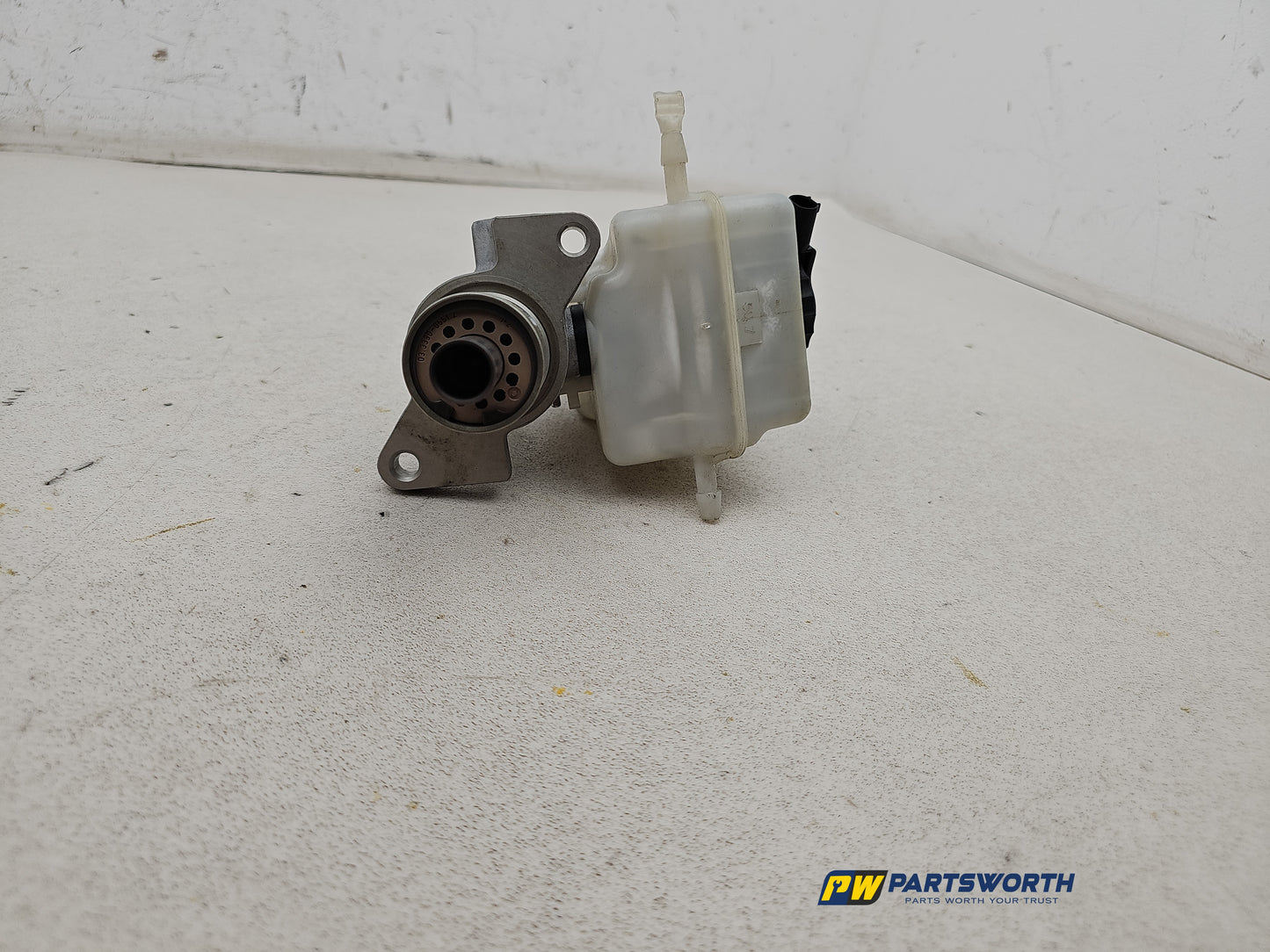 Brake Master Cylinder Assembly 6