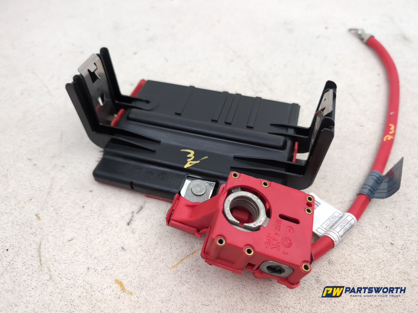 Positive Pole Battery Power Boot Distribution Fuse Box 7