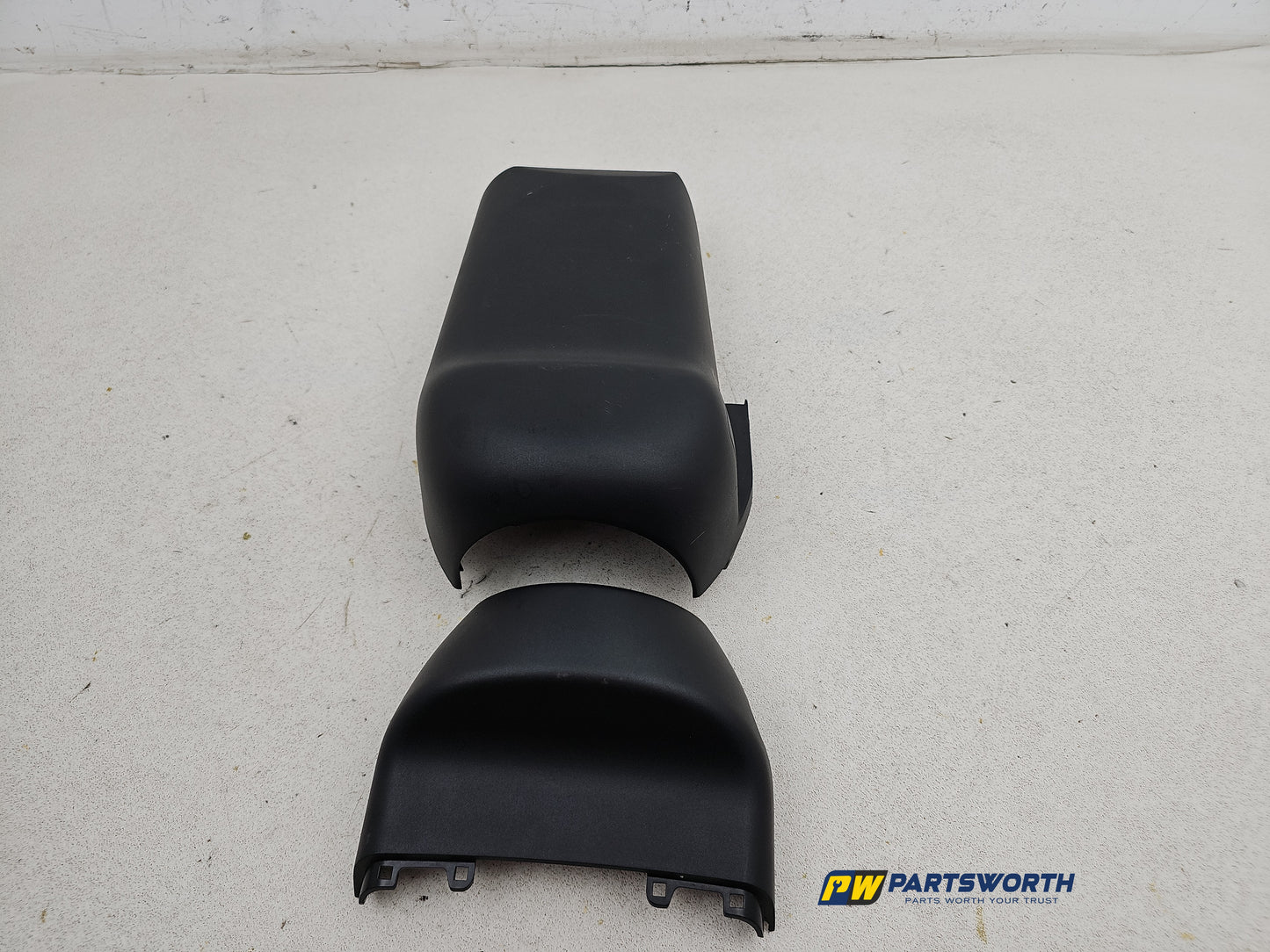 Steering Column Shroud Upper and Lower 7