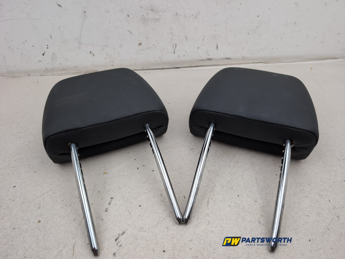 Headrest Front Pair 7