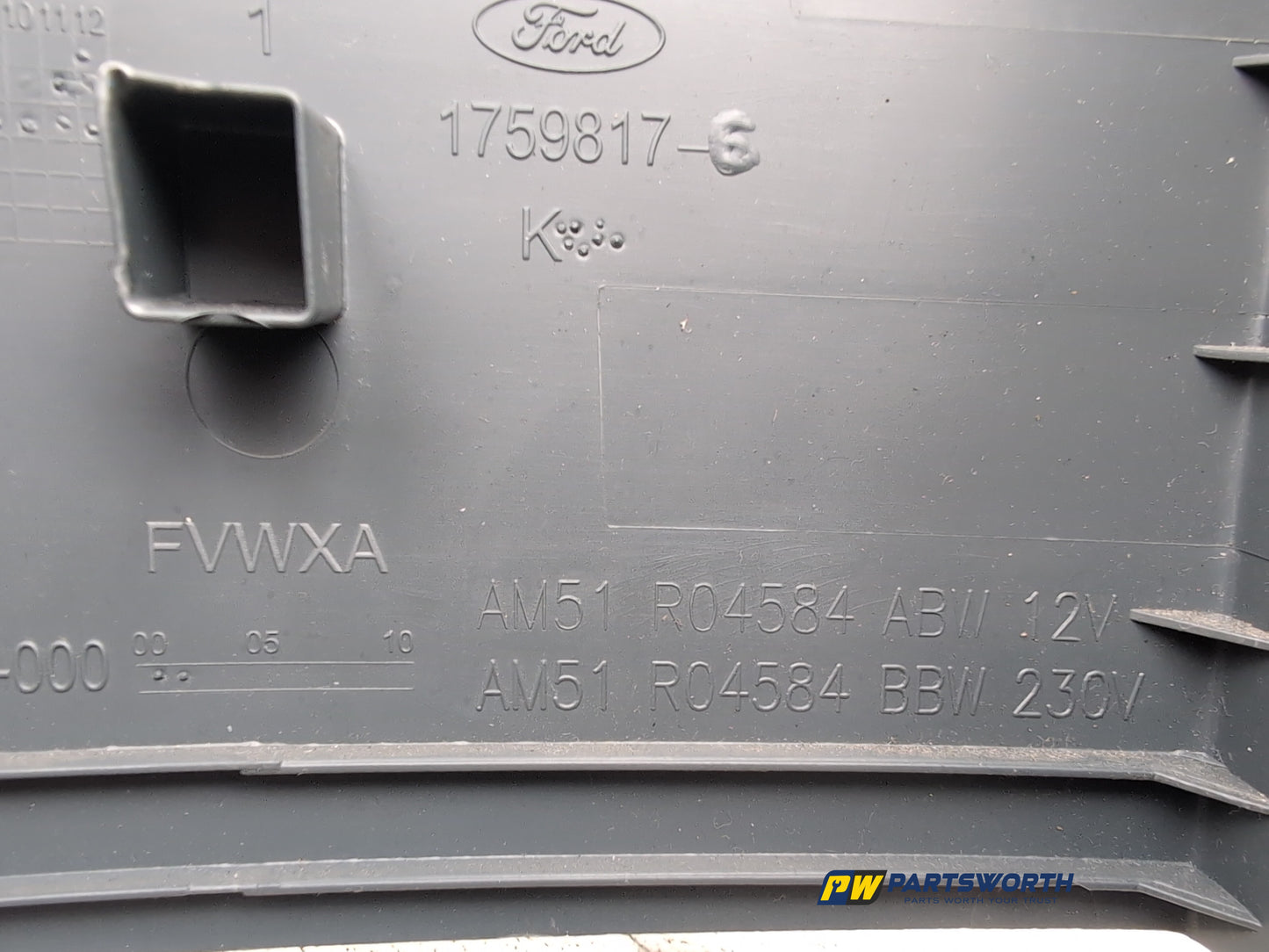 Centre Console Trim 7