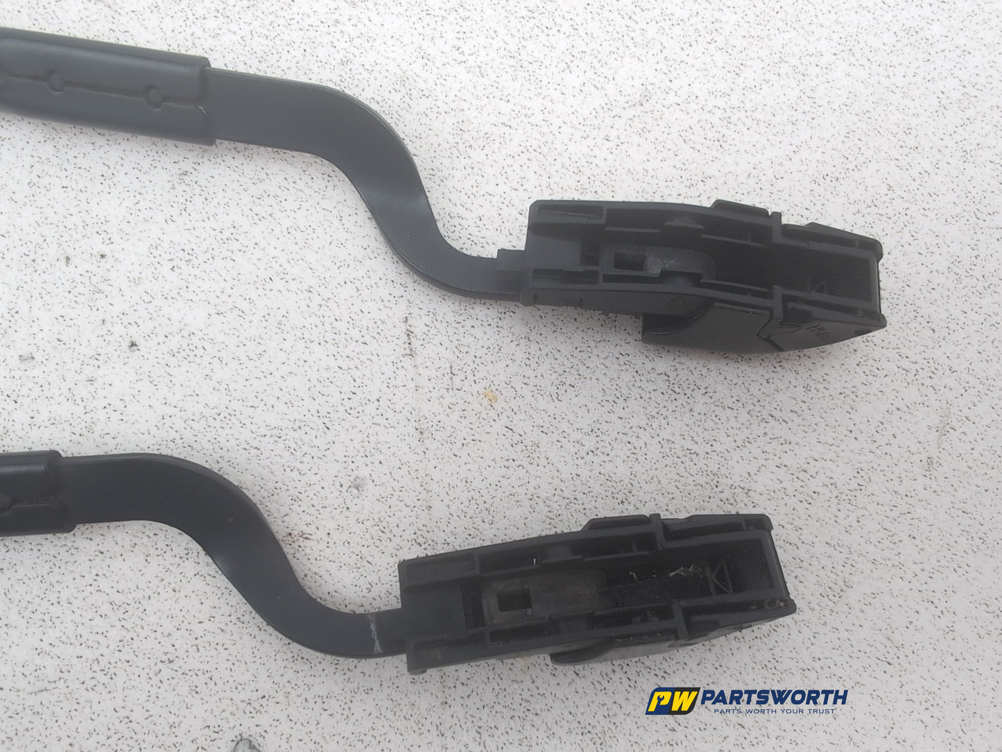 Wiper Front Arm 14