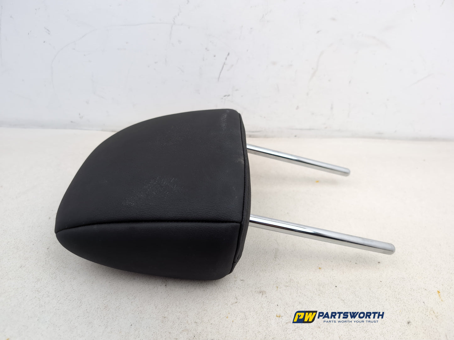 Headrest Front RH 14
