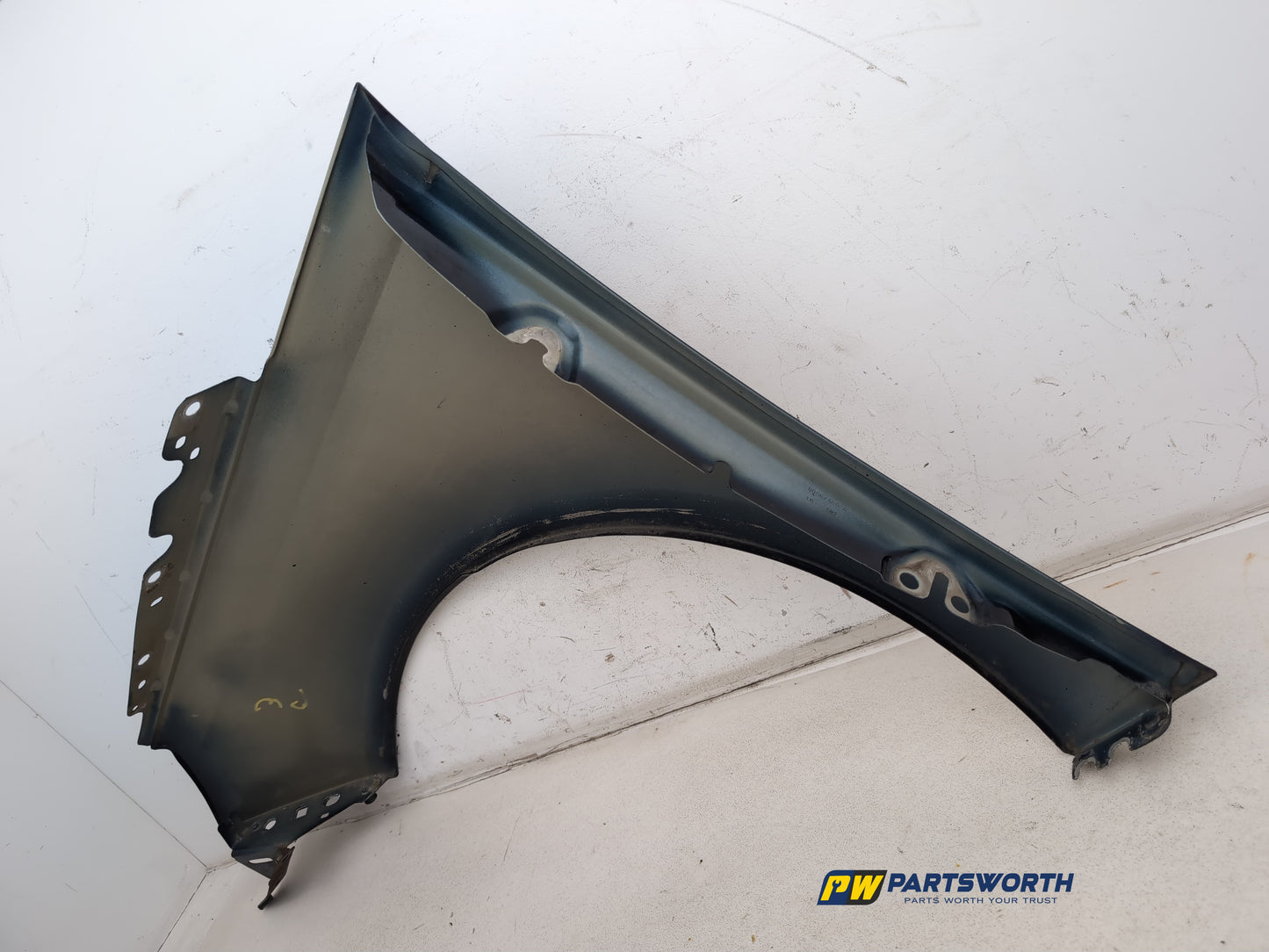 Wing Front RH 8