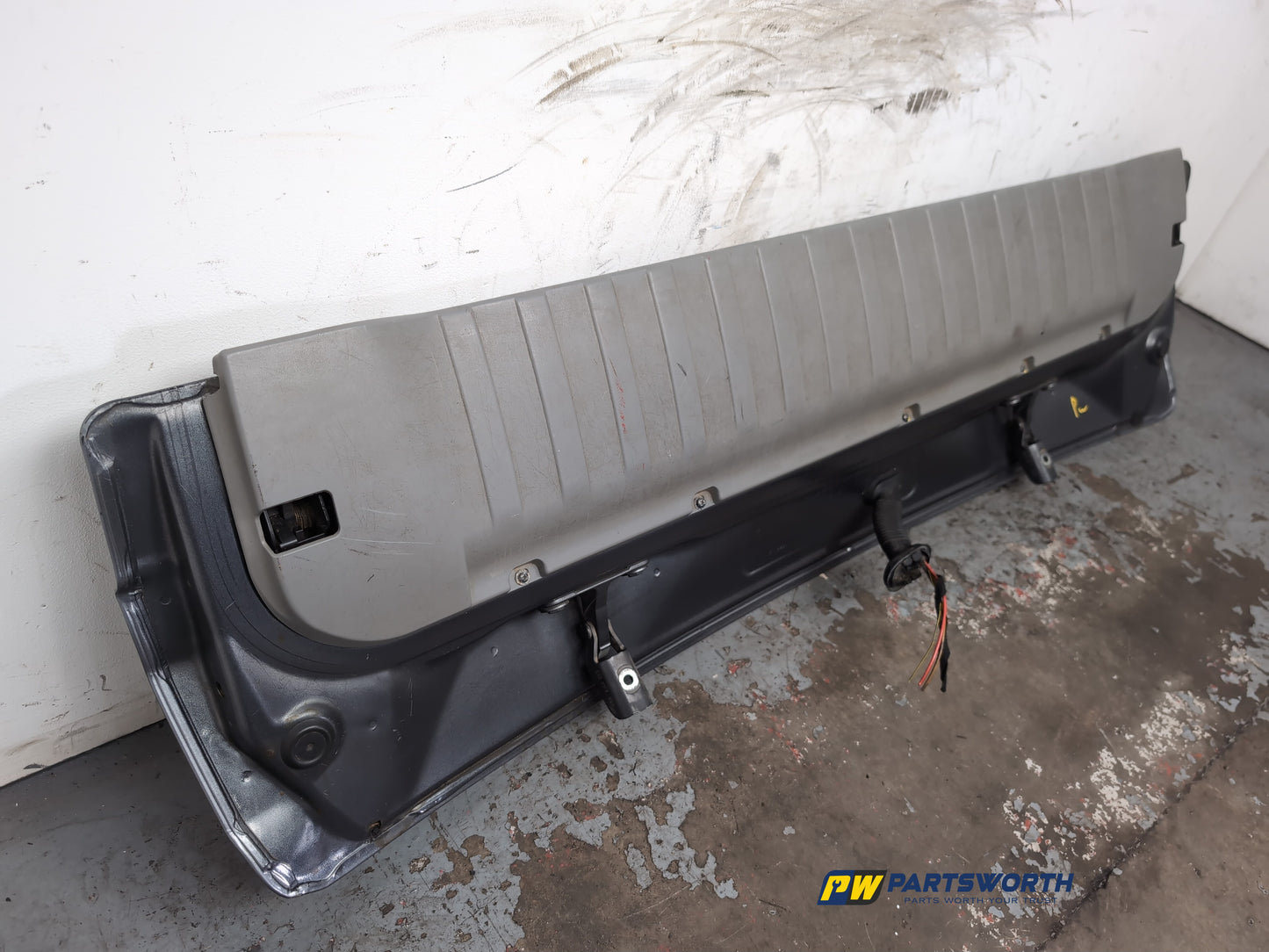 Boot Lid 8