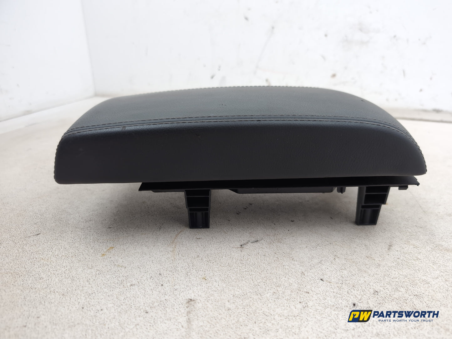 Centre Console Armrest 9