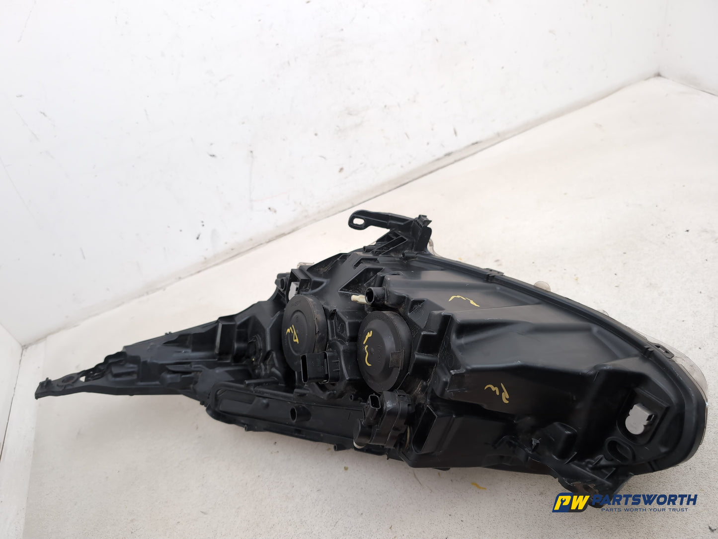 Headlamp RH 9