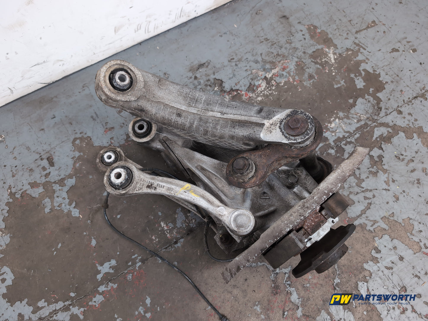 Wheel Hub Rear RH 10