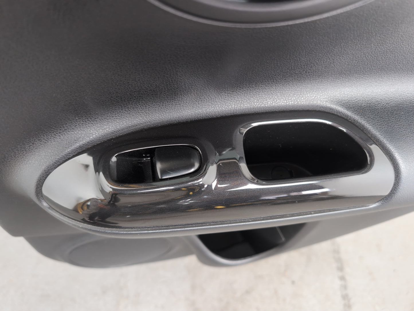 Door Rear RH 21