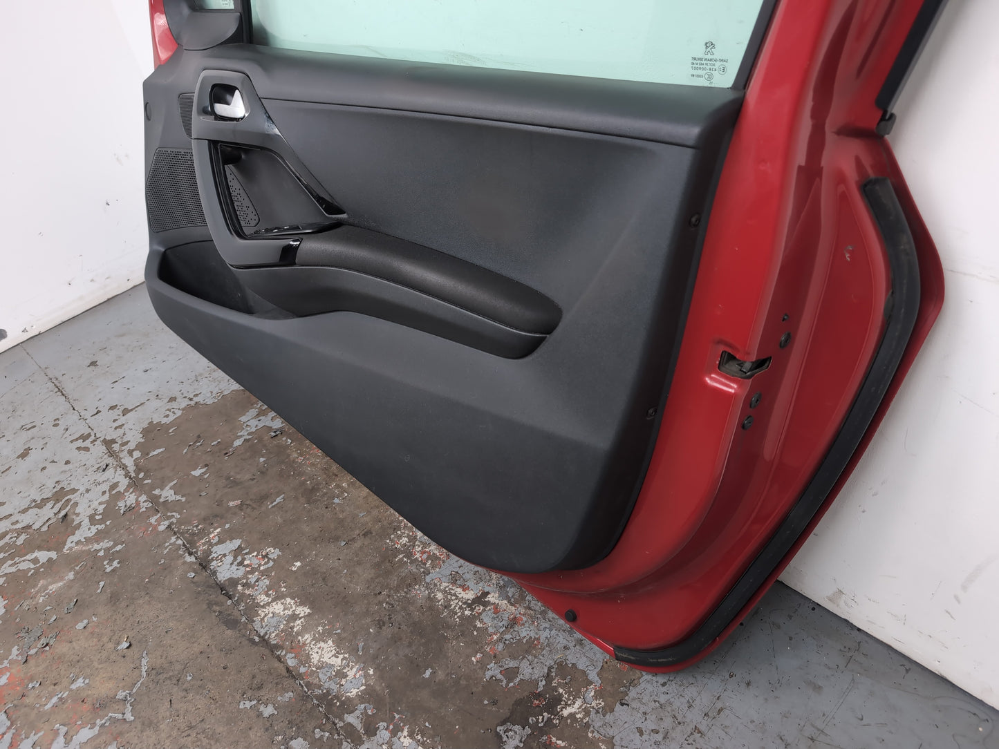 Door Front RH 7