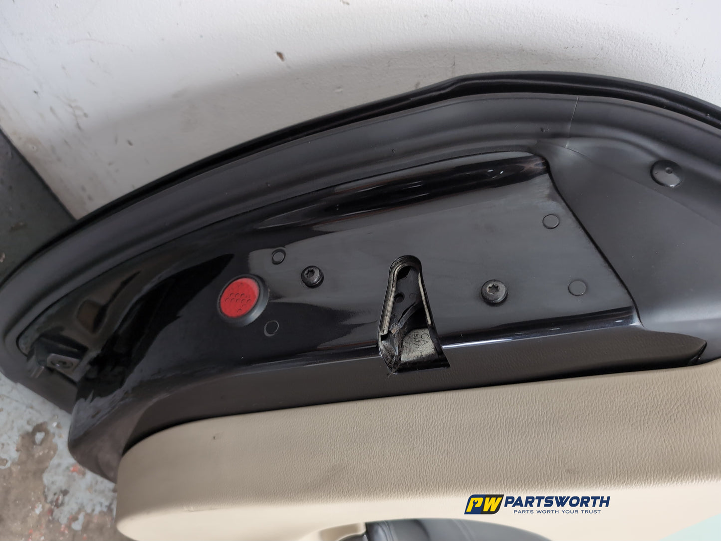 Door Front LH 13