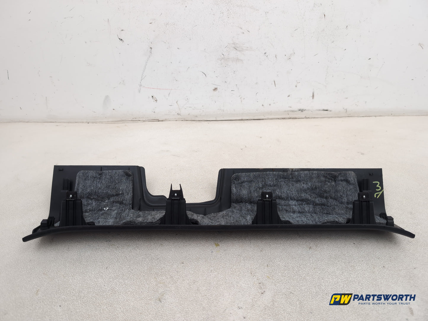 Kia Sportage 3 Sat Nav Crdi Left Front Door Step Trim 858713u010 2010-2013 - photo 7