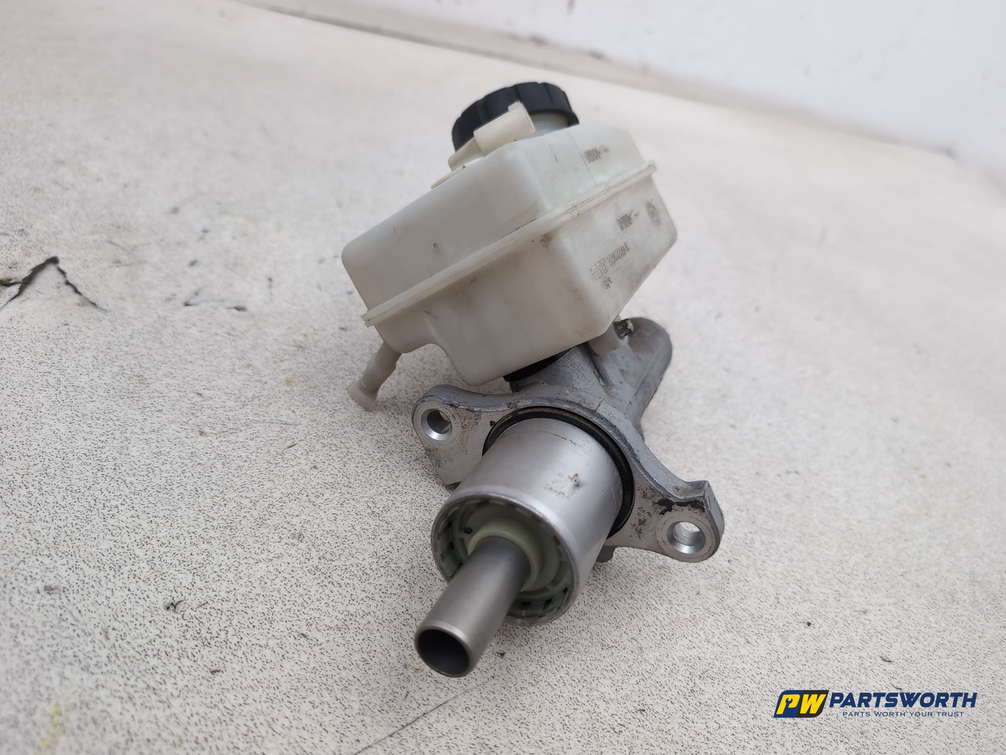 Brake Master Cylinder Assembly 5