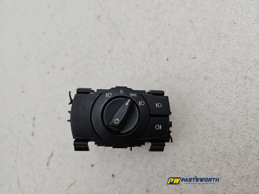 Used BMW E90 3 Series headlamp switch 6932796 from a donor car, Partsworth Doncaster