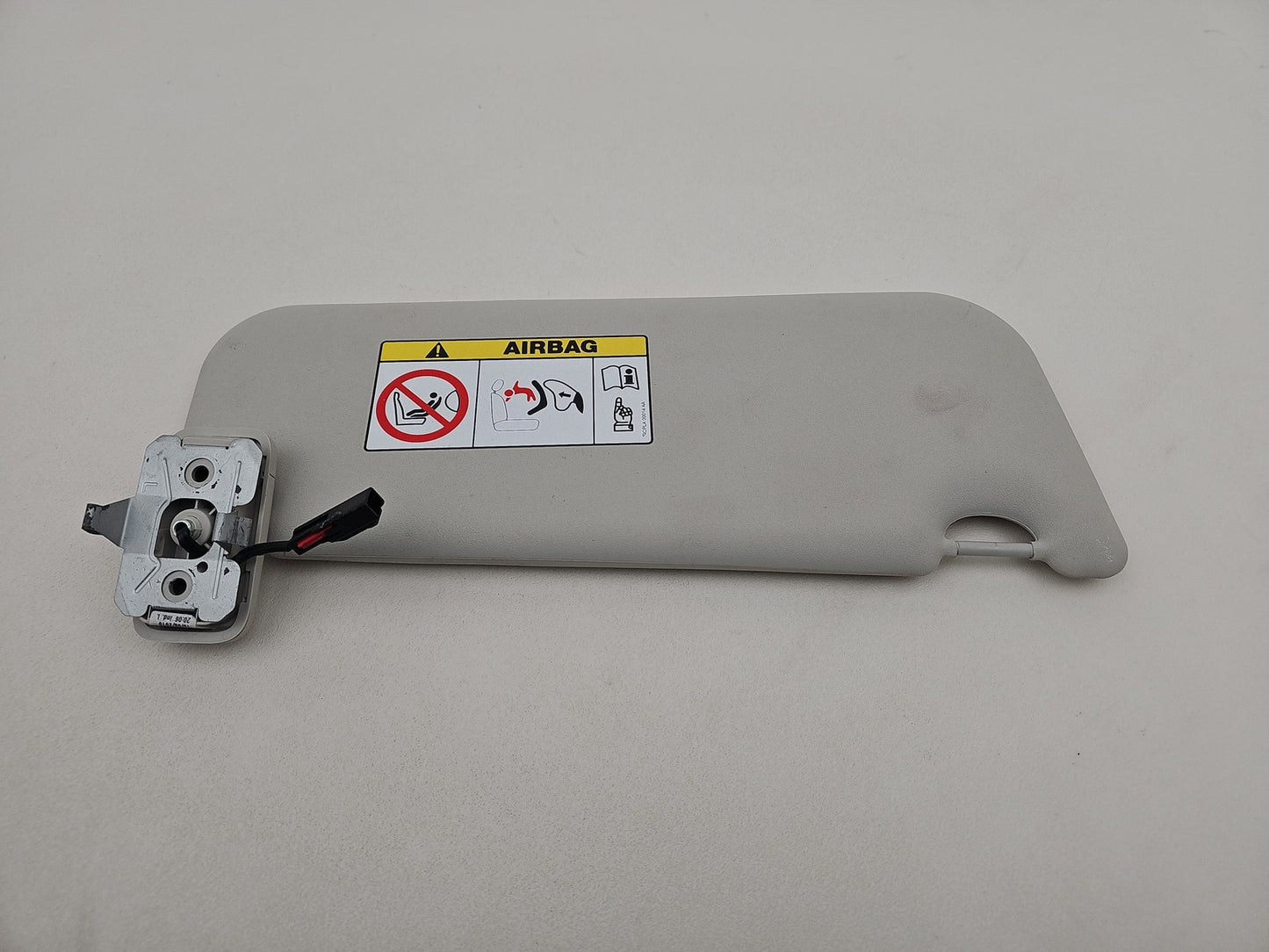 JAGUAR XE X760 N/S LEFT Side Passenger SUN VISOR GX7304101AA0LKP A305