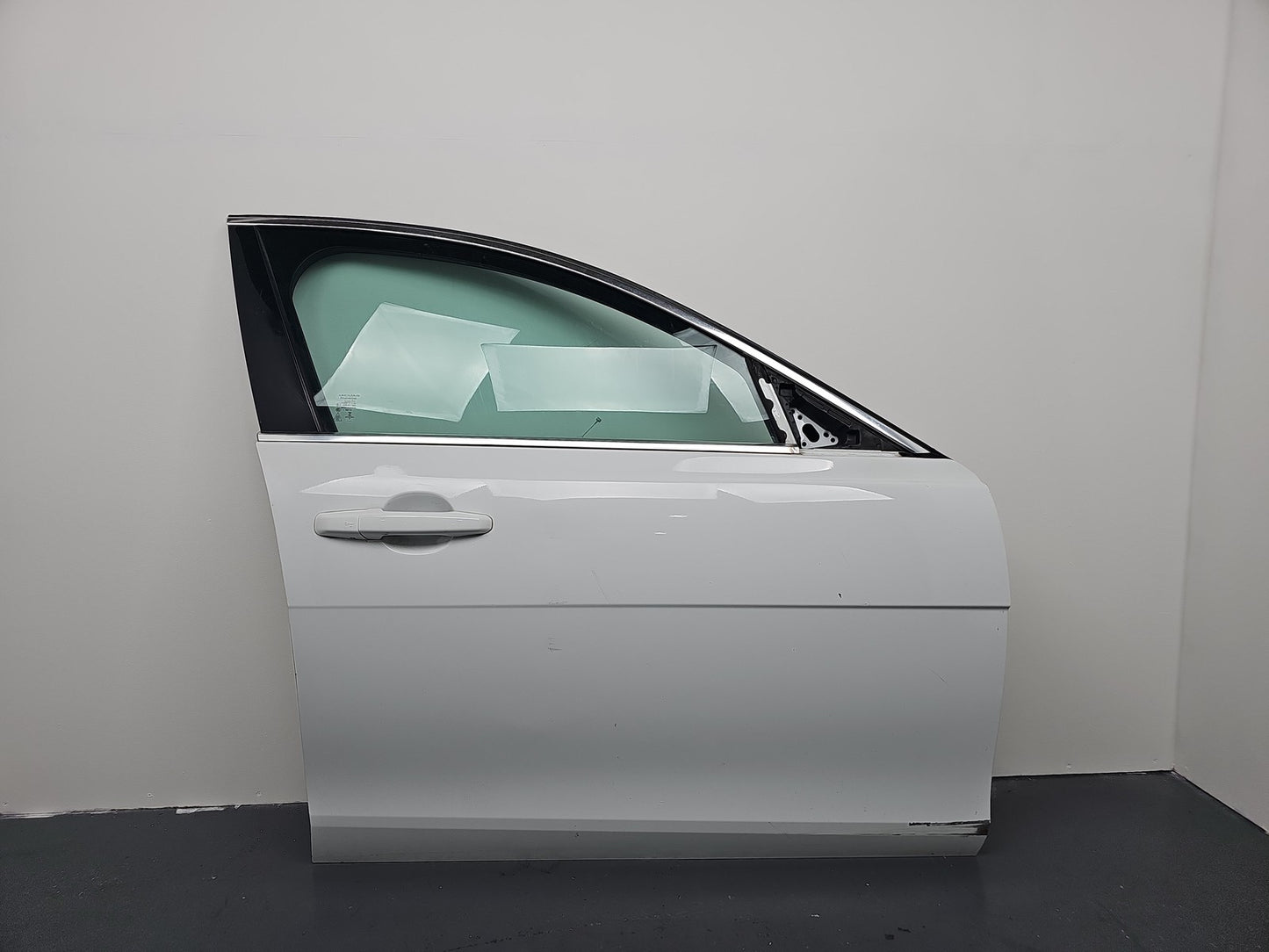 2016 JAGUAR XE X760 R-SPORT OSF RIGHT FRONT DOOR LRC NER POLARIS WHITE GENUNE