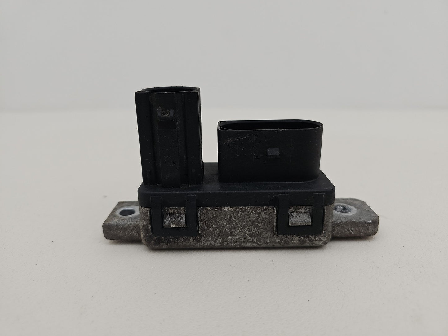 LAND ROVER/JAGUAR GLOW PLUG RELAY GX73-12B533-AD GENUINE OEM PART