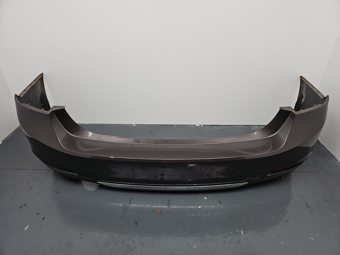 BMW 320I LUXURY Rear Bumper Saloon 4 Doors F30 3 Series With Parking Sensors