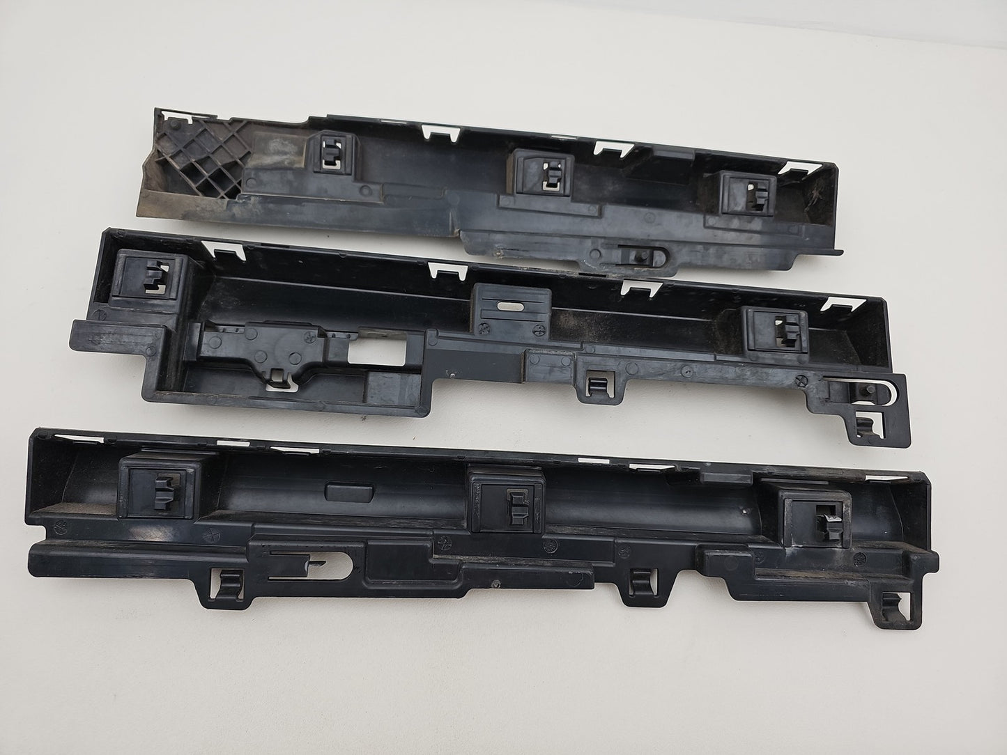 BMW 3 SERIES SIDE SKIRT BRACKET LEFT PASSENGER SIDE 7256919 7256917 7256915 F30
