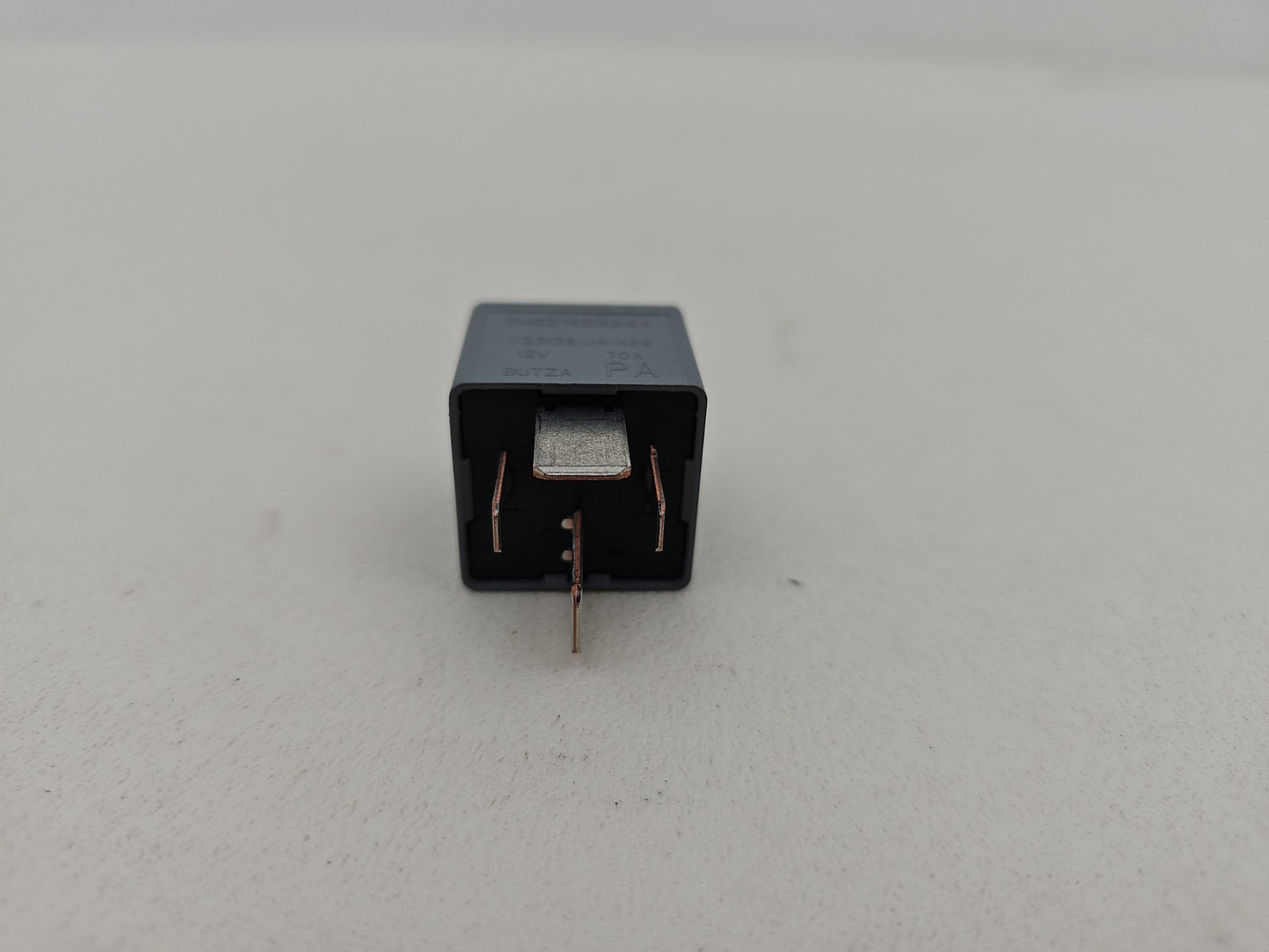 DH22-14B192-EA Land Rover Jaguar 4-Blade Grey Relay 70A 12V Tyco V23136-J4-X89
