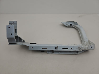 JAGUAR XE X760 HEADLIGHT BRACKET FRONT LEFT PASSENGER SIDE 2015 - 2018 3210050