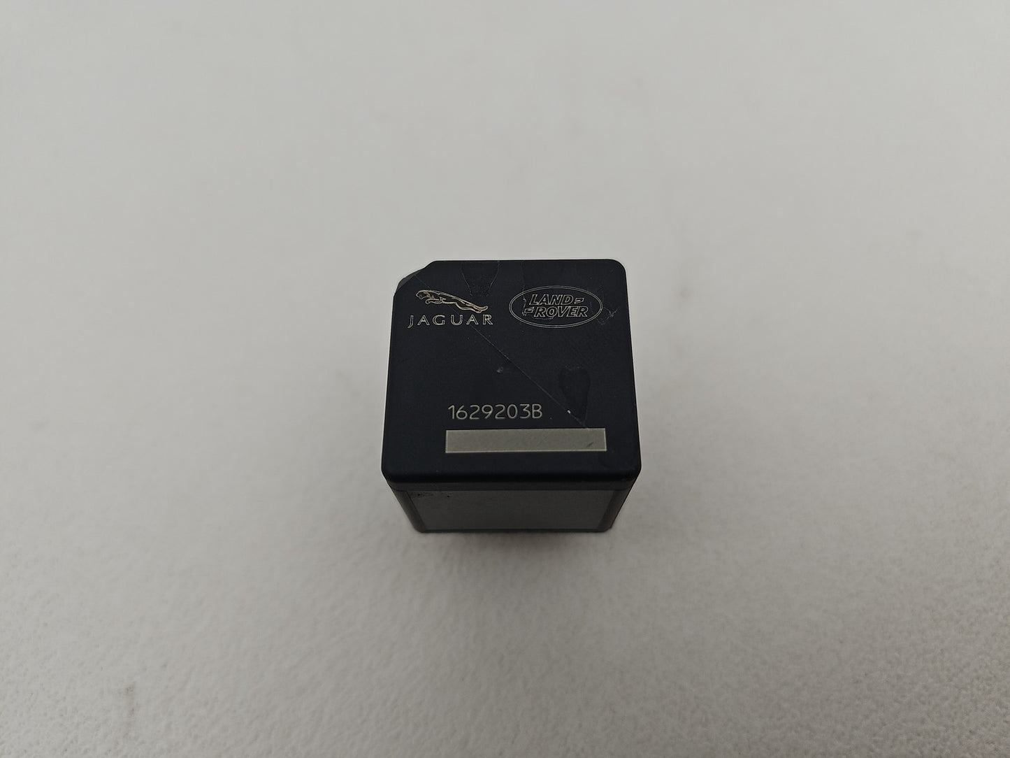 JAGUAR/LAND ROVER RELAY 4-PIN BLACK 12V 40A 2.0 DIESEL DH2214B192CA OEM GENUINE
