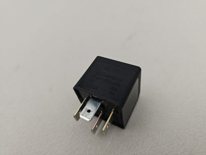 JAGUAR/LAND ROVER RELAY 4-PIN BLACK 12V 40A 2.0 DIESEL DH2214B192CA OEM GENUINE