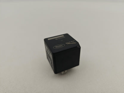 JAGUAR/LAND ROVER RELAY 4-PIN BLACK 12V 40A 2.0 DIESEL DH2214B192CA OEM GENUINE