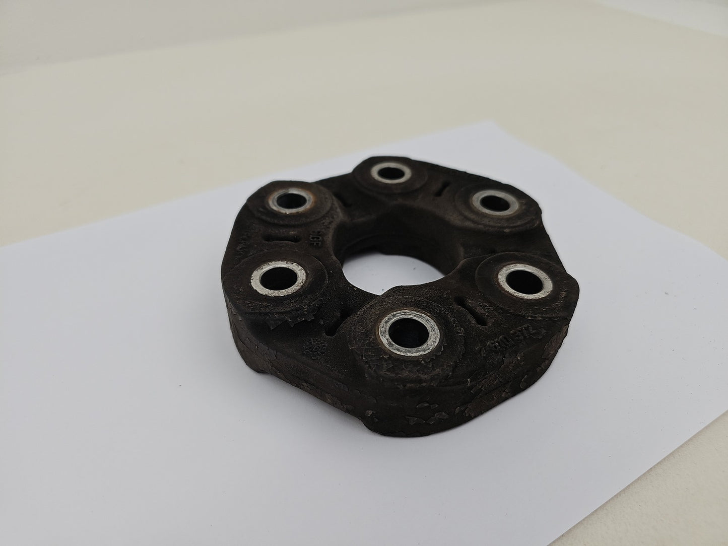 BMW F SERIES GENUINE REAR PROPSHAFT UNIVERSAL JOINT RUBBER 7610372