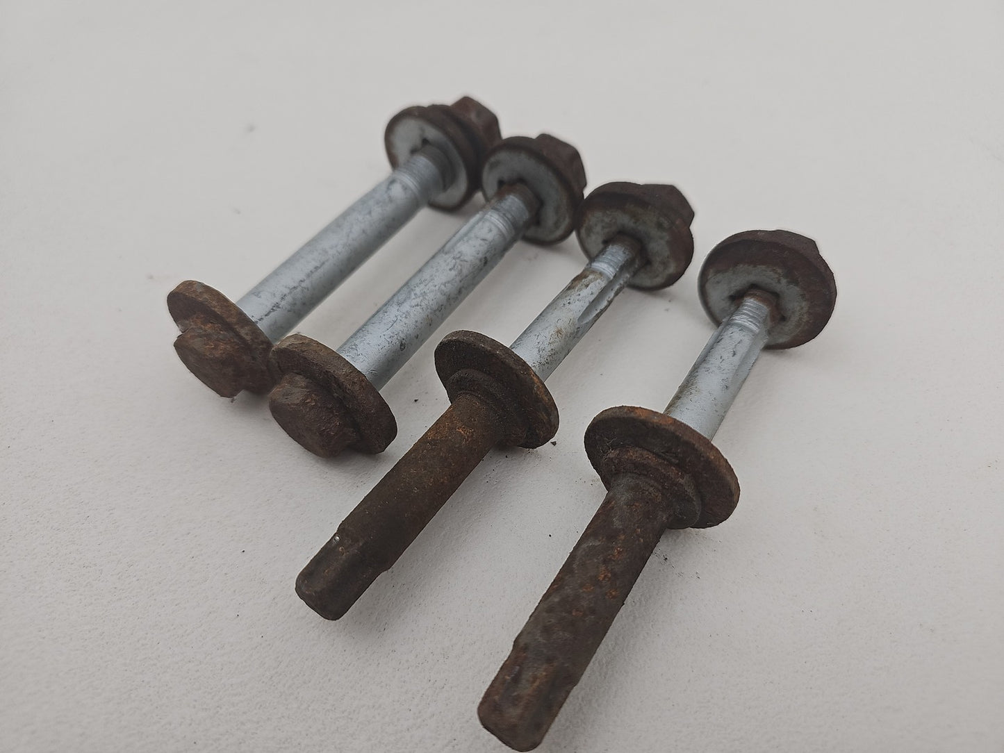 4x NEW GENUINE BMW F20 F30 F32 STRUT BOLT SET REAR 6796196 - 6760668 - 6786186