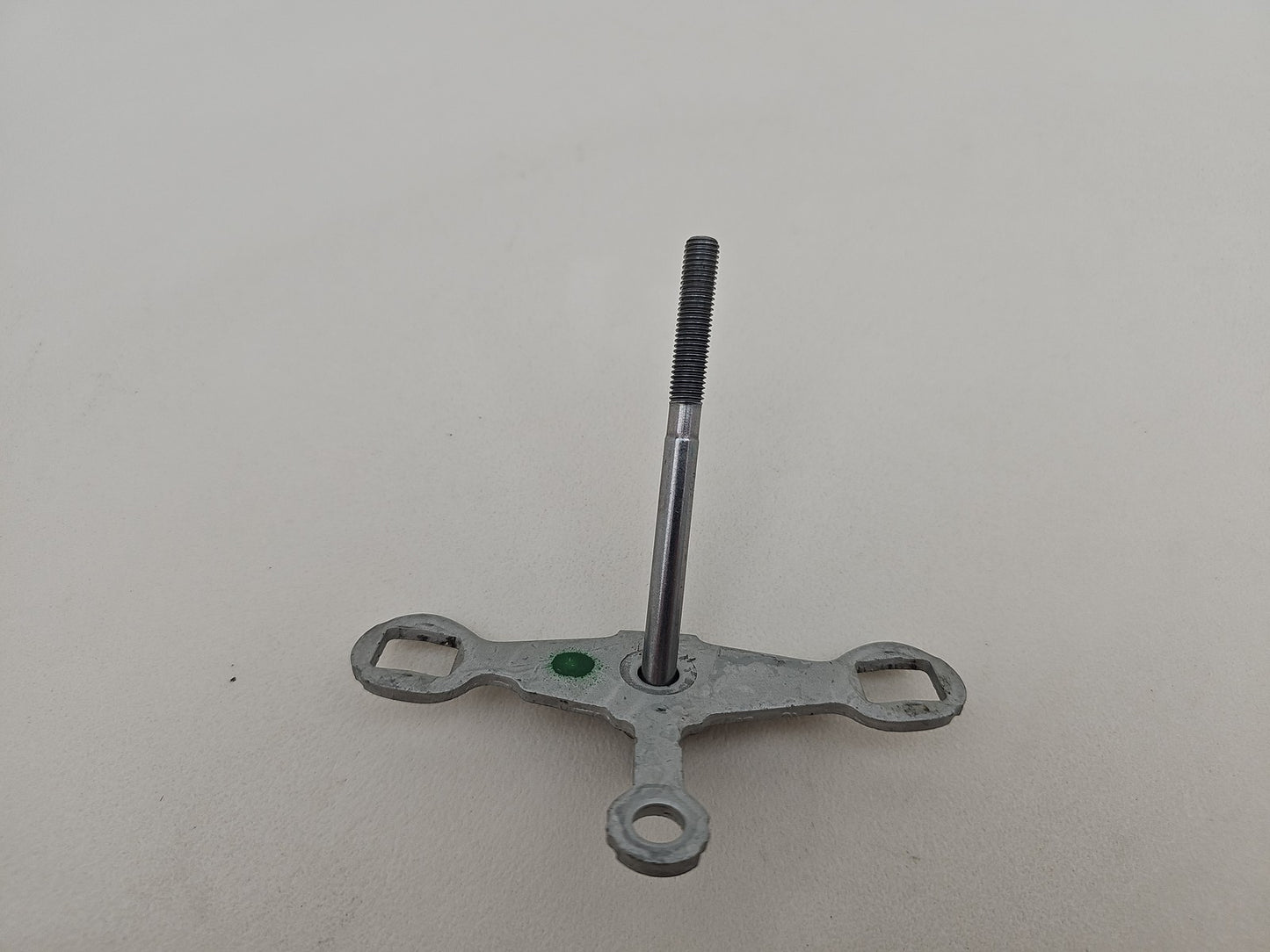 BMW 1 3 4 Series Petrol Fuel Injector Clamp with Bolts 7595405 2.0L 2014