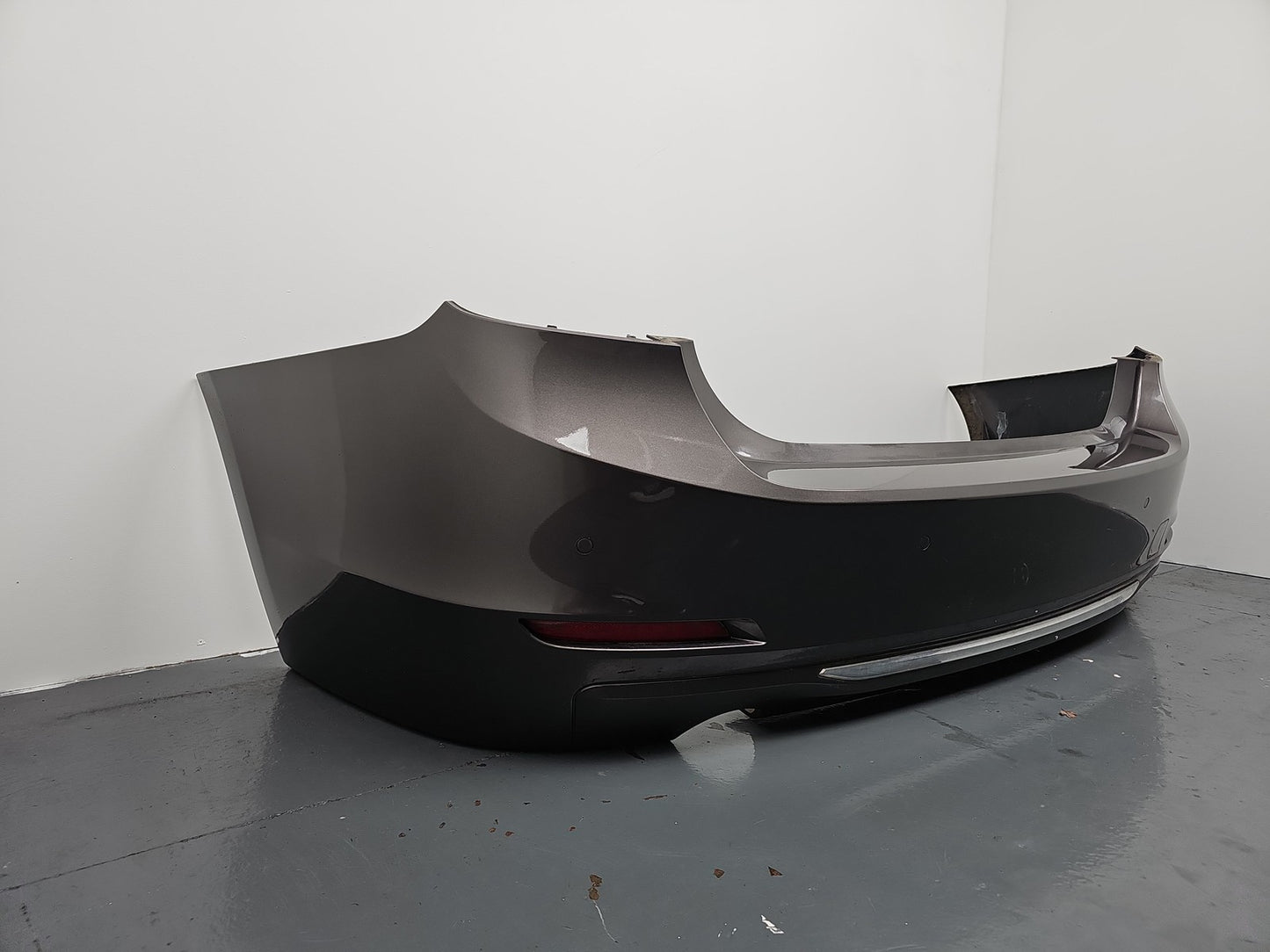 BMW 320I LUXURY Rear Bumper Saloon 4 Doors F30 3 Series With Parking Sensors