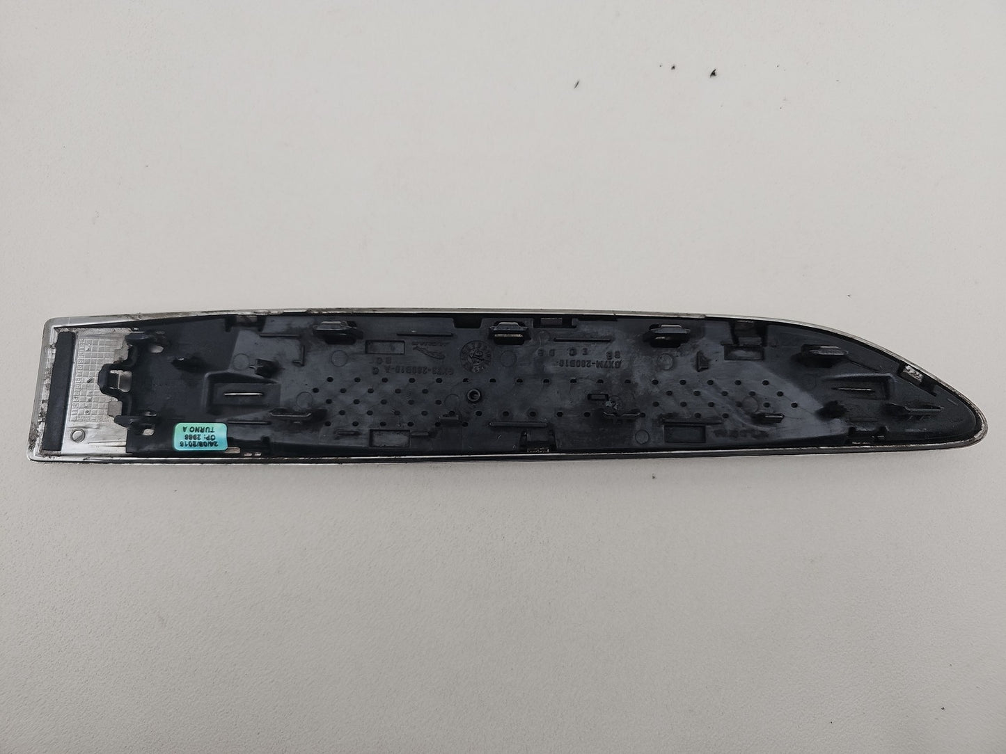 JAGUAR XE 2016 R SPORT DRIVER SIDE FRONT WING CHROME GRILL GX7M280B10