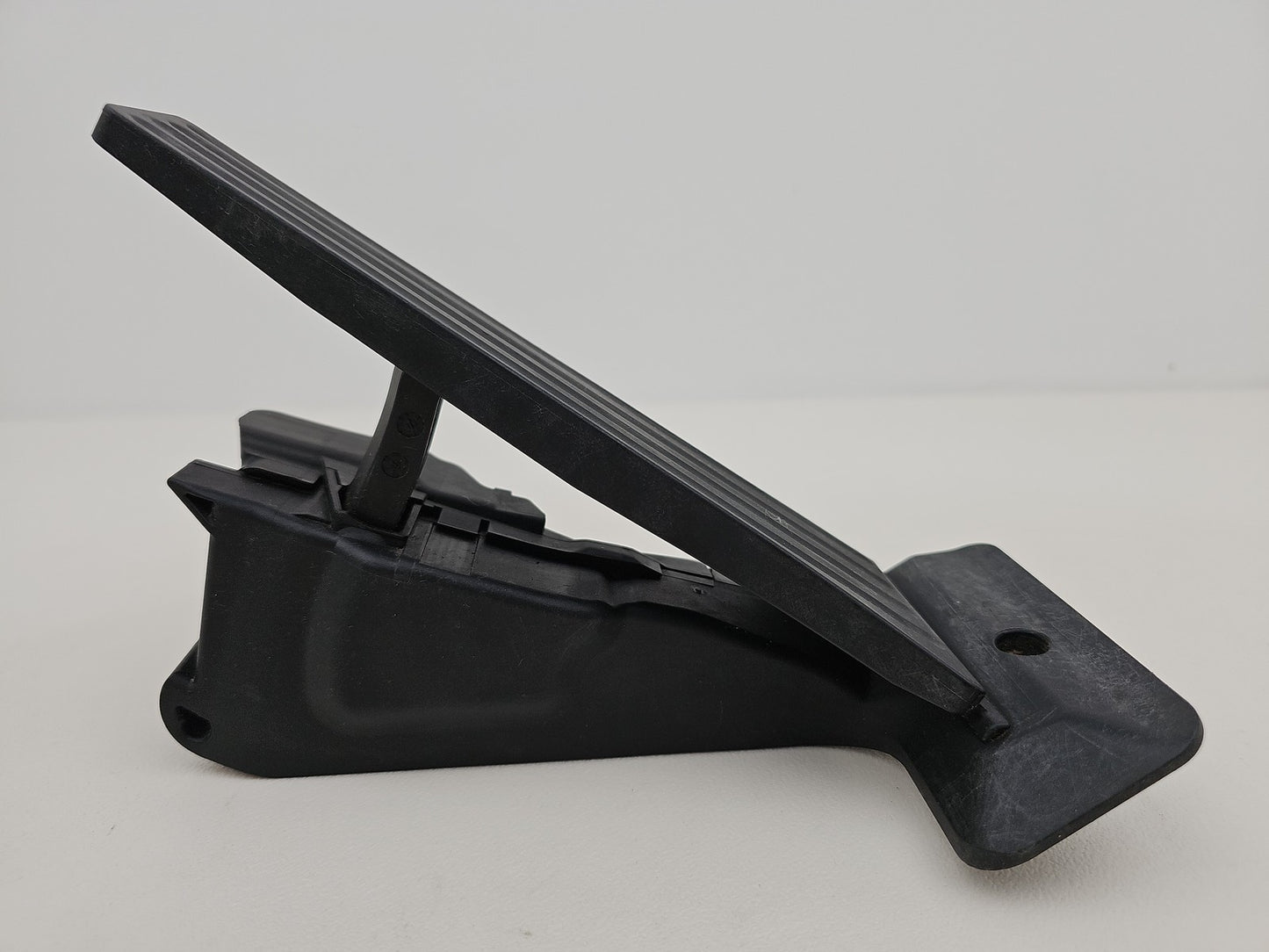 BMW F30 Automatic Petrol Accelerator Throttle Pedal 17548901 Genuine
