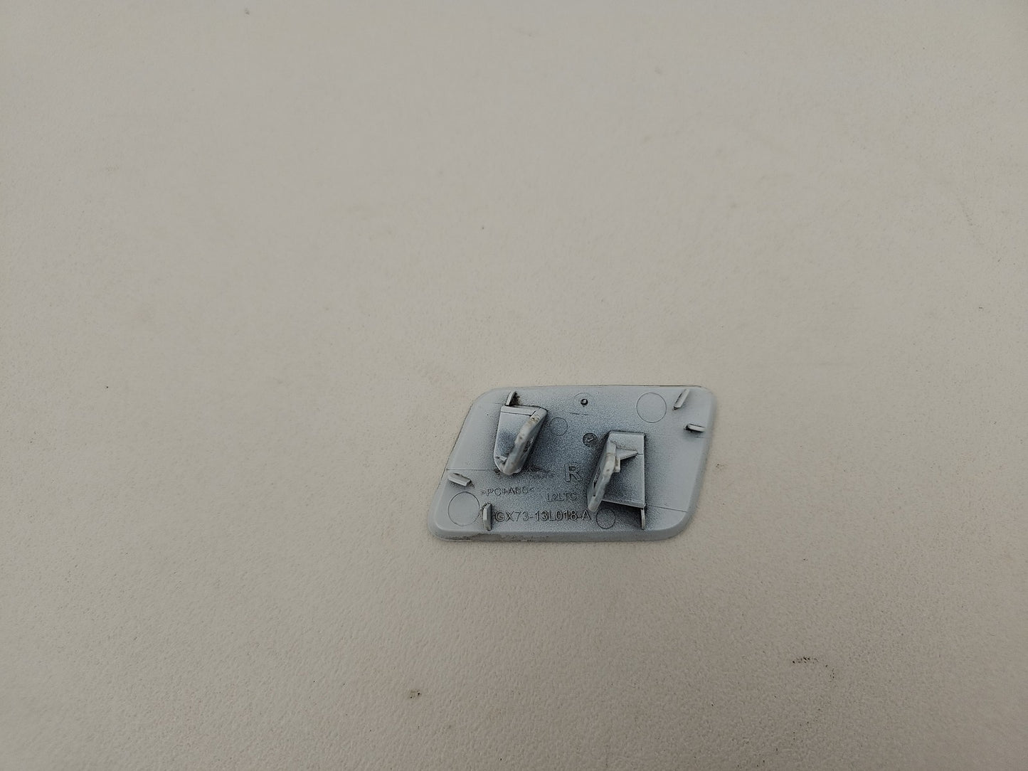 JAGUAR XE R-SPORT X760 2016 HEADLIGHT WASHER COVER CUP OSF RIGHT GX73-13L018-A