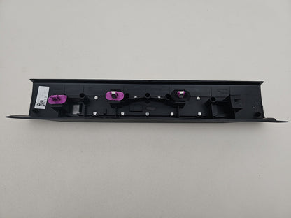 JAGUAR XE X760 DOOR SILL COVER FRONT RIGHT DRIVER SIDE 2016 GX7M-13200-A