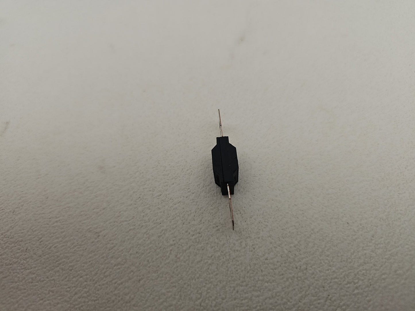 AUTOMOTIVE FUSES BOLT-ON 32V 40A 498 SERIES, MIDI