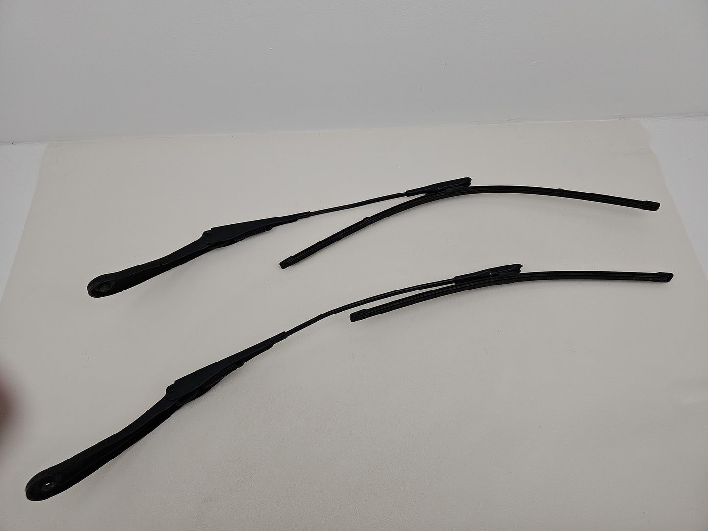 2014 BMW 320I LUXURY AUTO Wiper Front Arm Kit F30 F31 PAIR