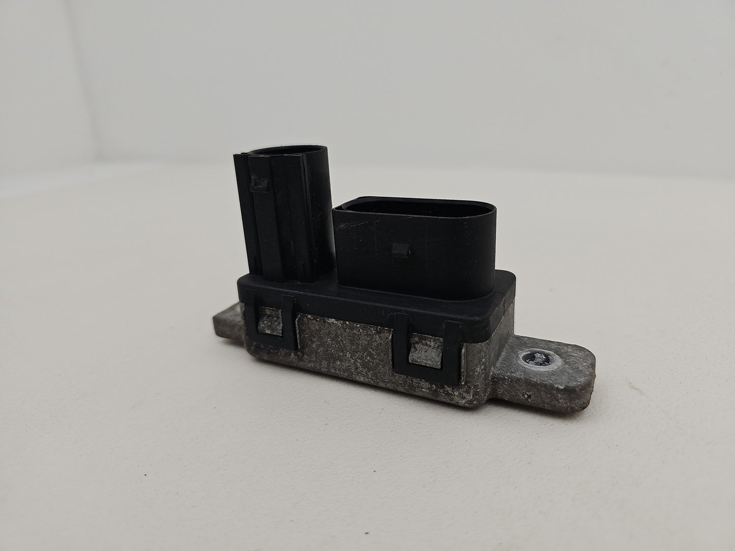 LAND ROVER/JAGUAR GLOW PLUG RELAY GX73-12B533-AD GENUINE OEM PART