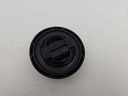 BMW 1 3 5 Series E60 E87 E90 F10 F11 F20 F21 F30 Engine Oil Filler Cap 8507153